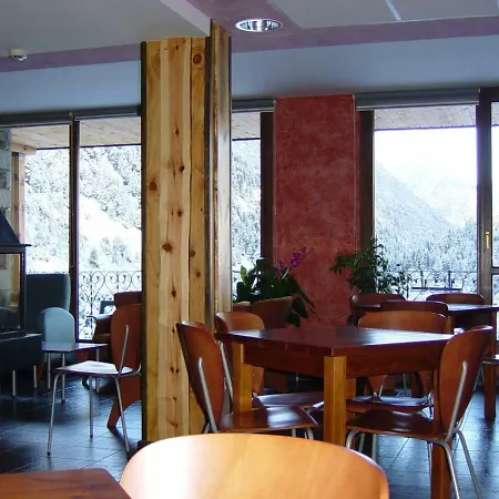 Hotel Turpí